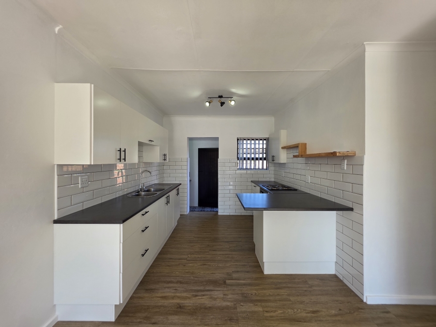 2 Bedroom Property for Sale in Jeffreys Bay Central Eastern Cape